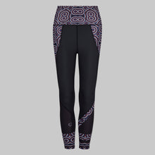 Load image into Gallery viewer, Signature On Black Butiful Leggings